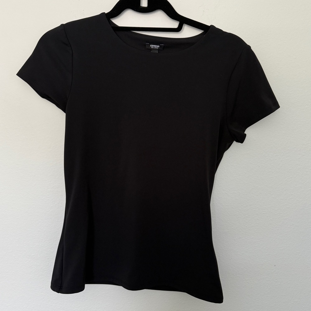 Express Body Contour Top size medium